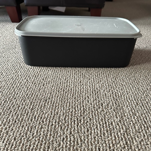 Tupperware Memory Mates Shutter Box Container - Picture 2 of 4